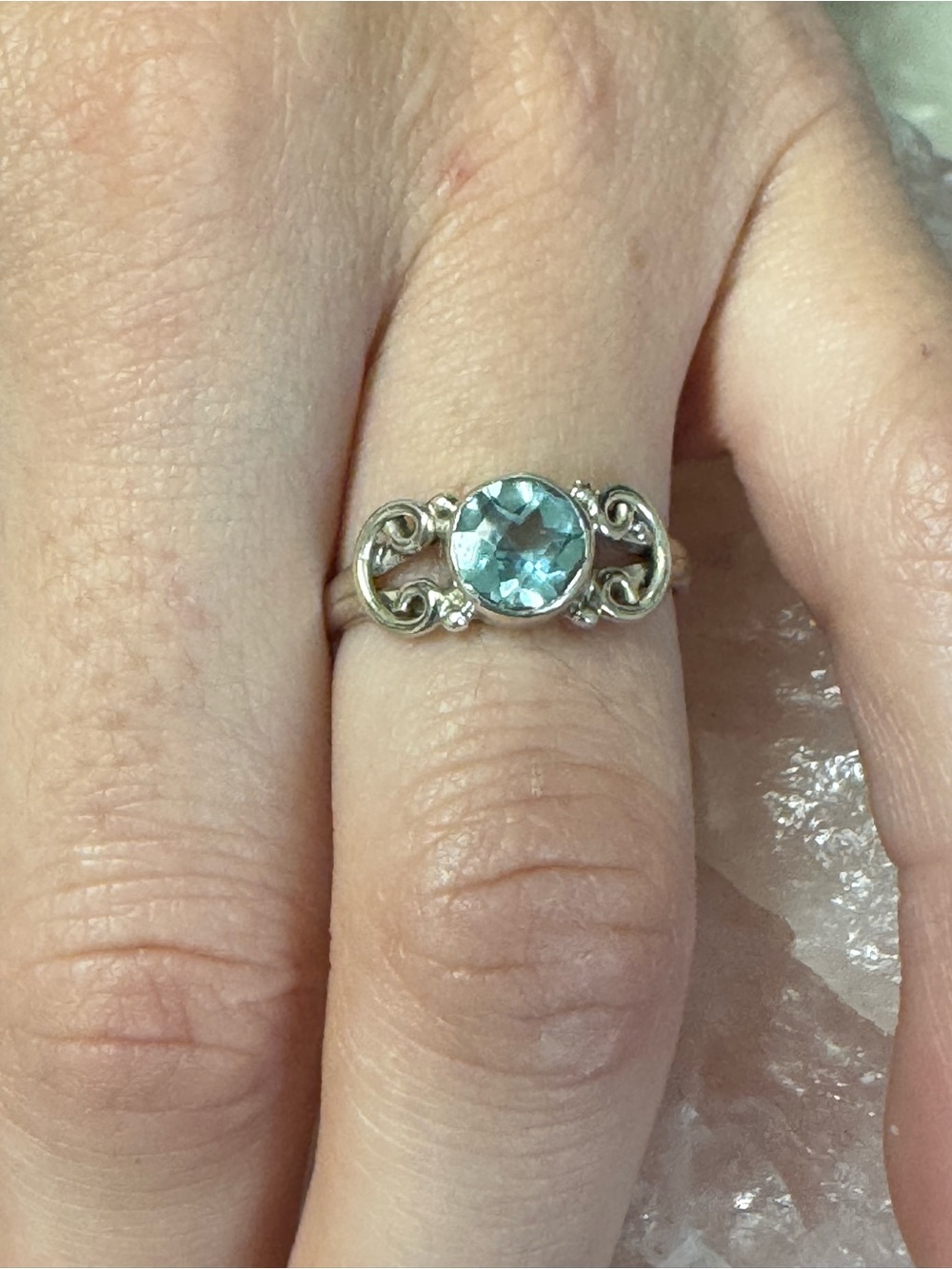 Blue Topaz Sterling Silver Faceted Scroll-type Ring - Size 5.75 - 6